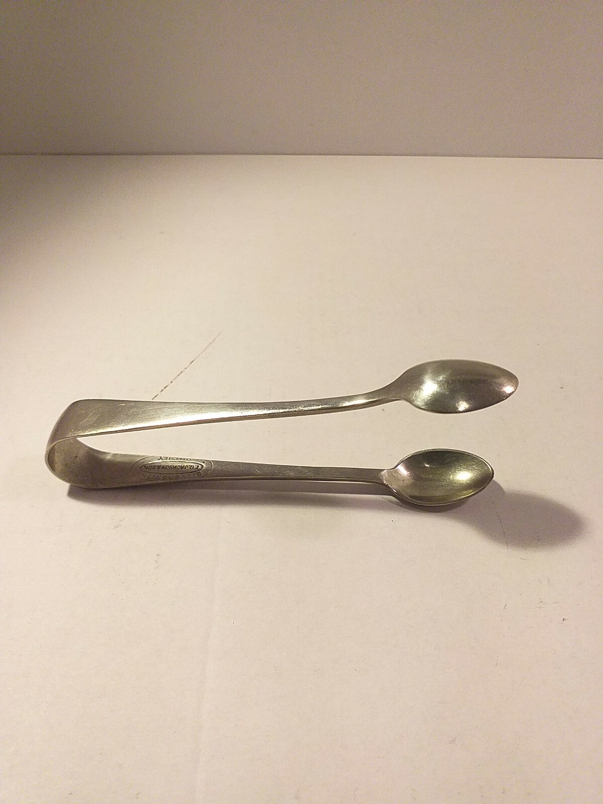 VINTAGE ANTIQUE SILVERPLATED SUGAR/ICE TONGS