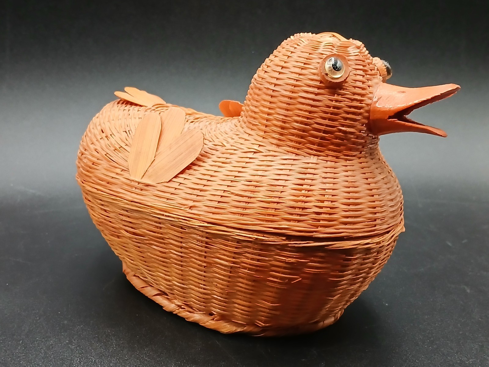 Vintage Duck Hand Made Basket wicker? Rattan? Bamboo? Basket 6 inches