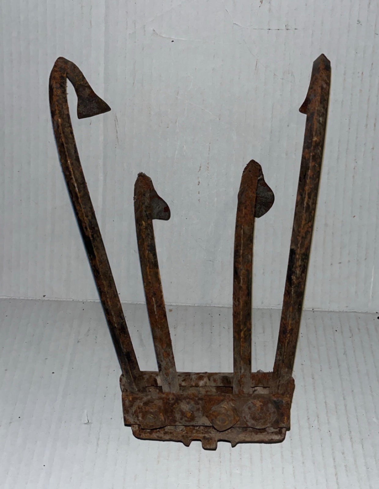 Vintage Primitive 4 Prong Iron Garden Cultivator Plow Head Rustic Decor