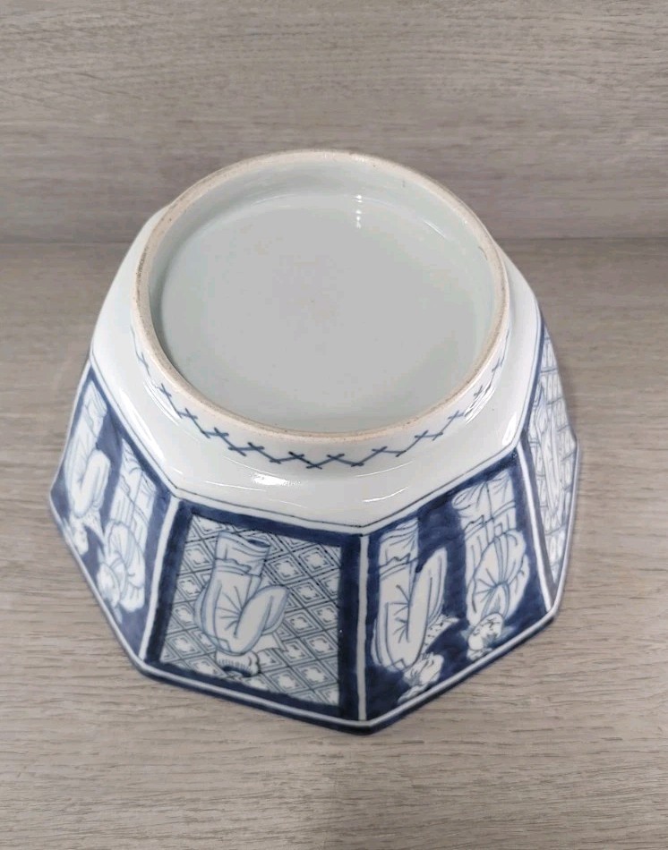Imari Porcelain Kirin Octagonal Cobalt Blue Mythical Dragon Horse Good Fortune