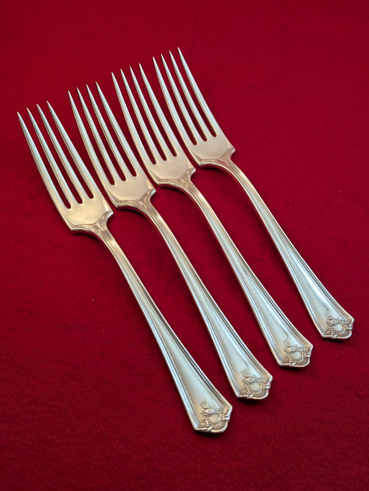Lot Of 4 International Silver Wm Rogers ASHLAND Silverplate Dinner Forks