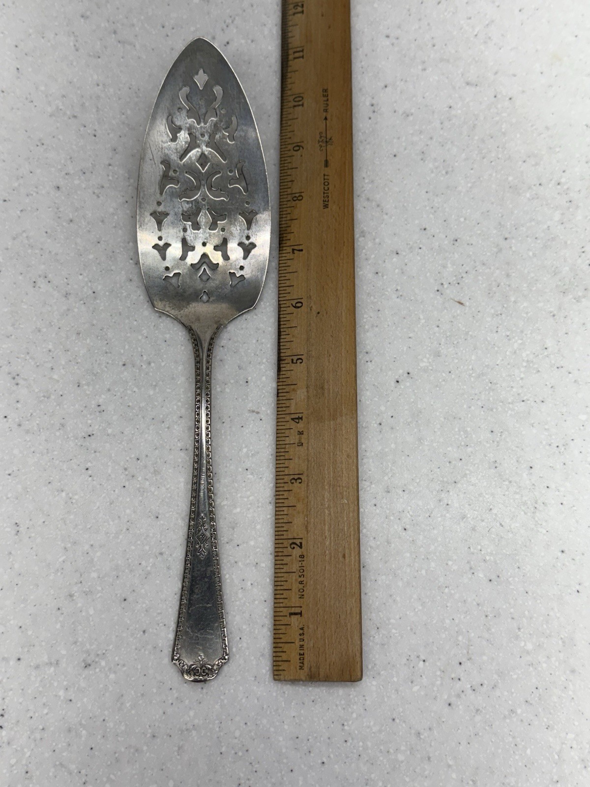 Solid Pierced Pie Server Berkley Square Silverplate 1935 by Oneida Silver