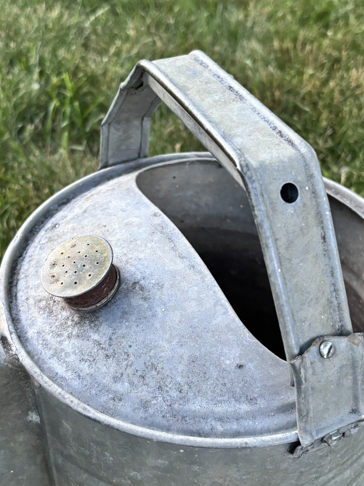 Vtg Watering Can Galvanized Sprinkler Head Flower Pot Rustic Farmhouse