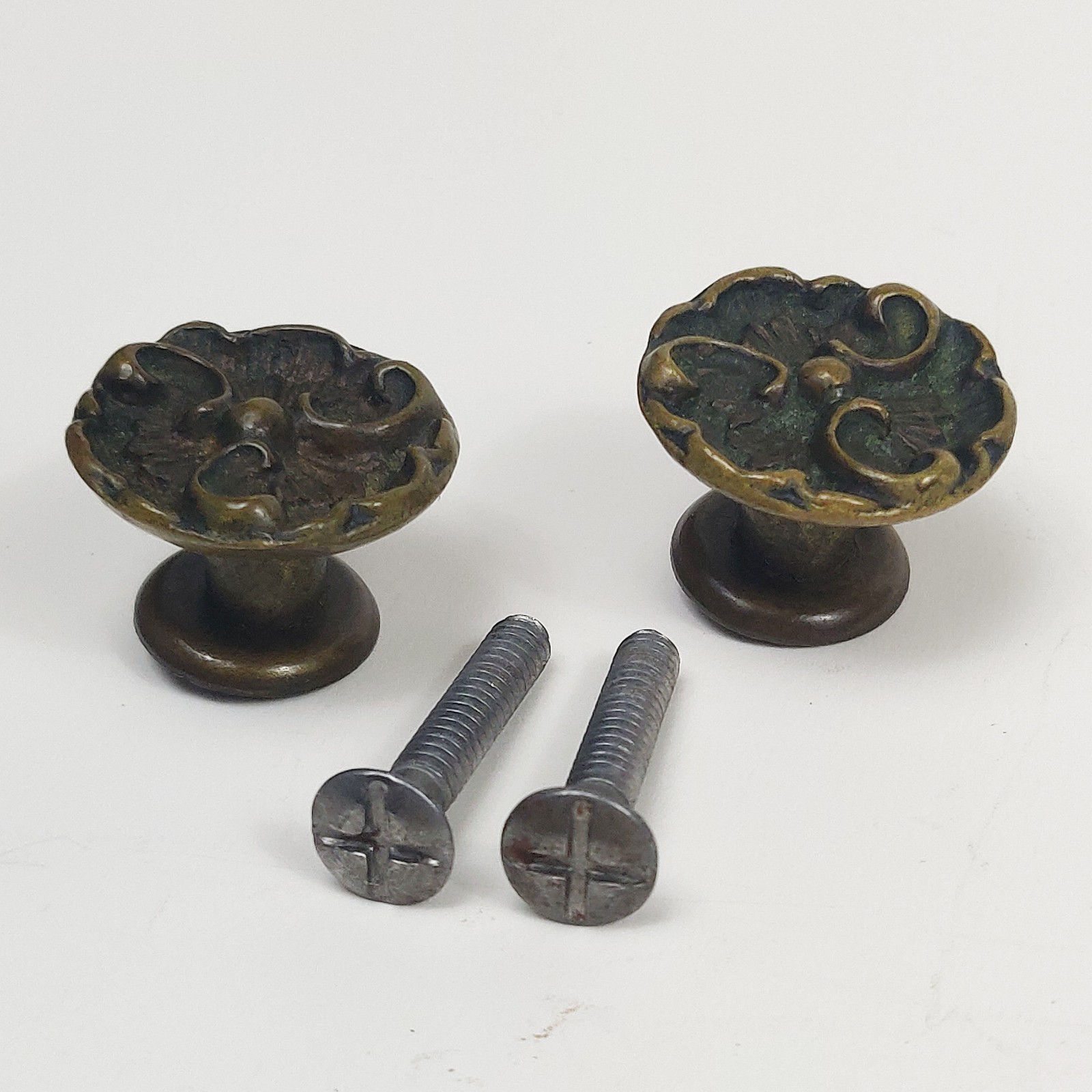 Two Keeler Brass Co. Knobs Early 20th Century French Provincial Drawer Pulls 1″