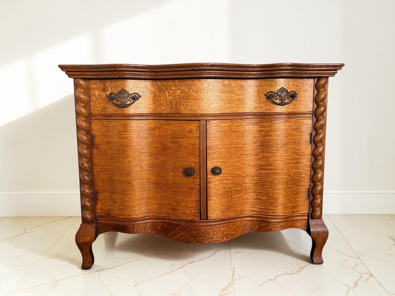 Antique Quarter-Sawn Oak Sideboard Cabinet – Serpentine Front