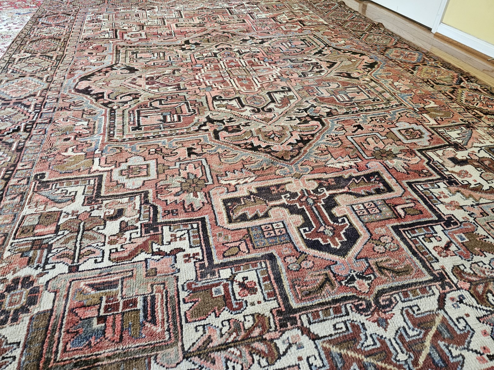 7.7 x 11.4 ANTIQUE VEG DYE SERAPI HERIZ RUG VINTAGE KAZAK CAUCASIAN