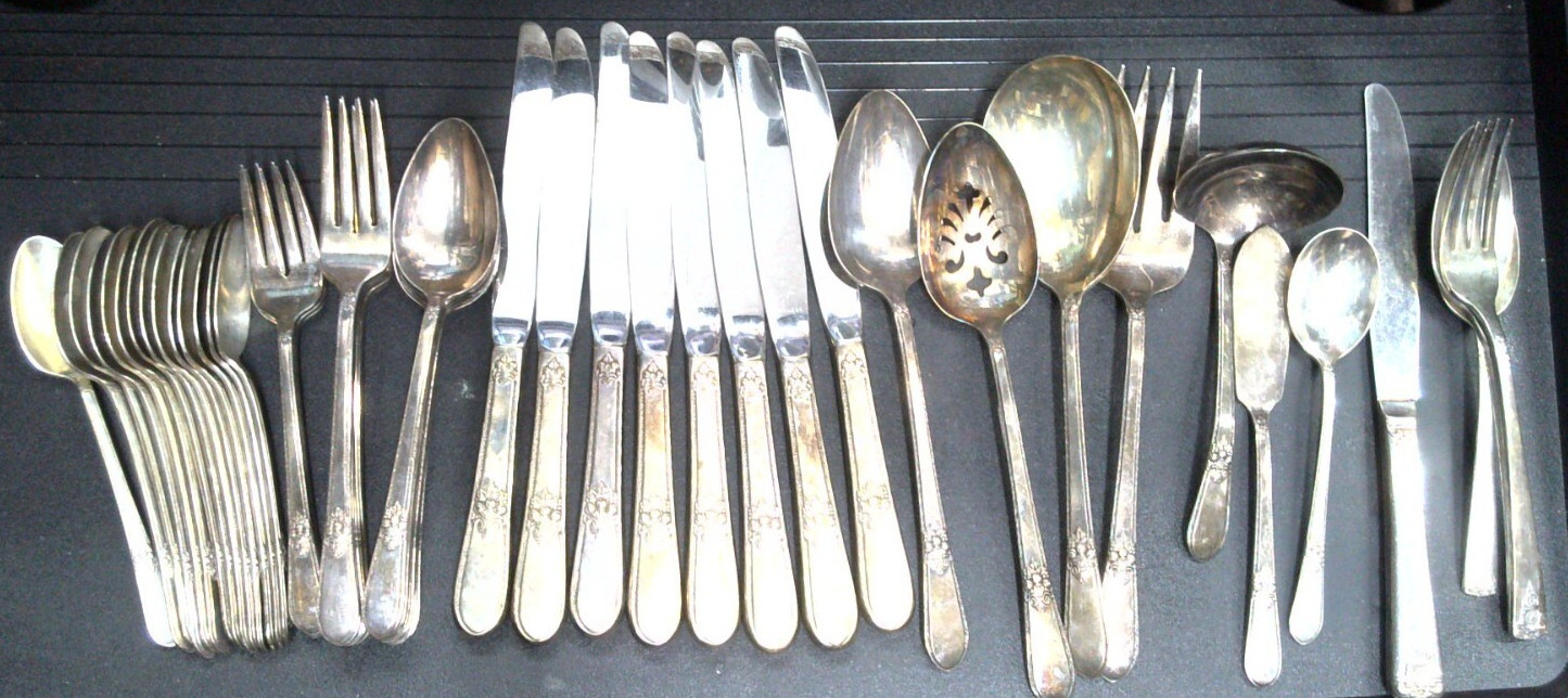 Huge Lot Of 46 Vintage WM Rogers Brothers “Adoration” Pattern Silverware Plated