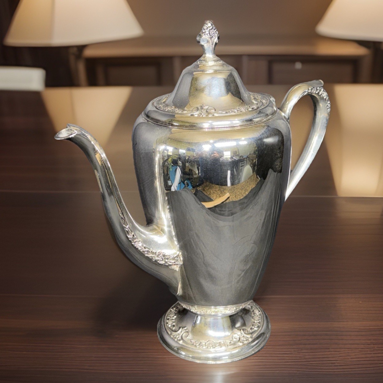 Vintage Roger Brothers 8 Inch Silver Plated Lidded Tea/Coffee Pot