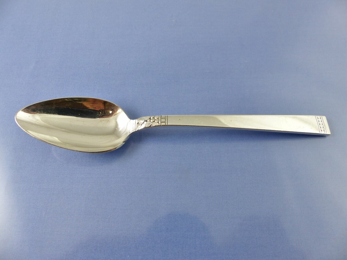 FOREVER 1939 FRUIT SPOON BY COMMUNITY PLATE
