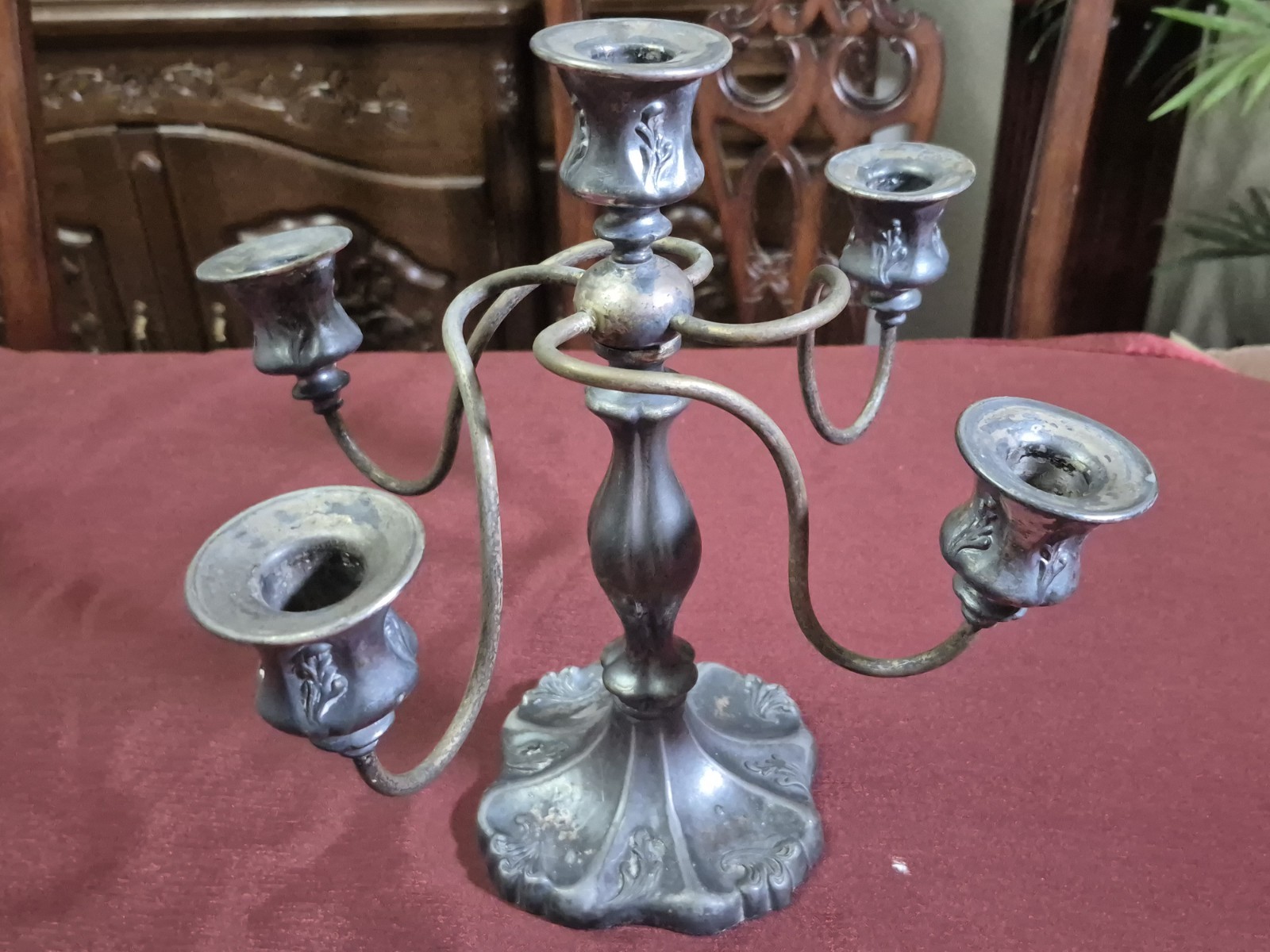 Adelphi Silver Co Quadruple Plate 4 Cup Candelabra