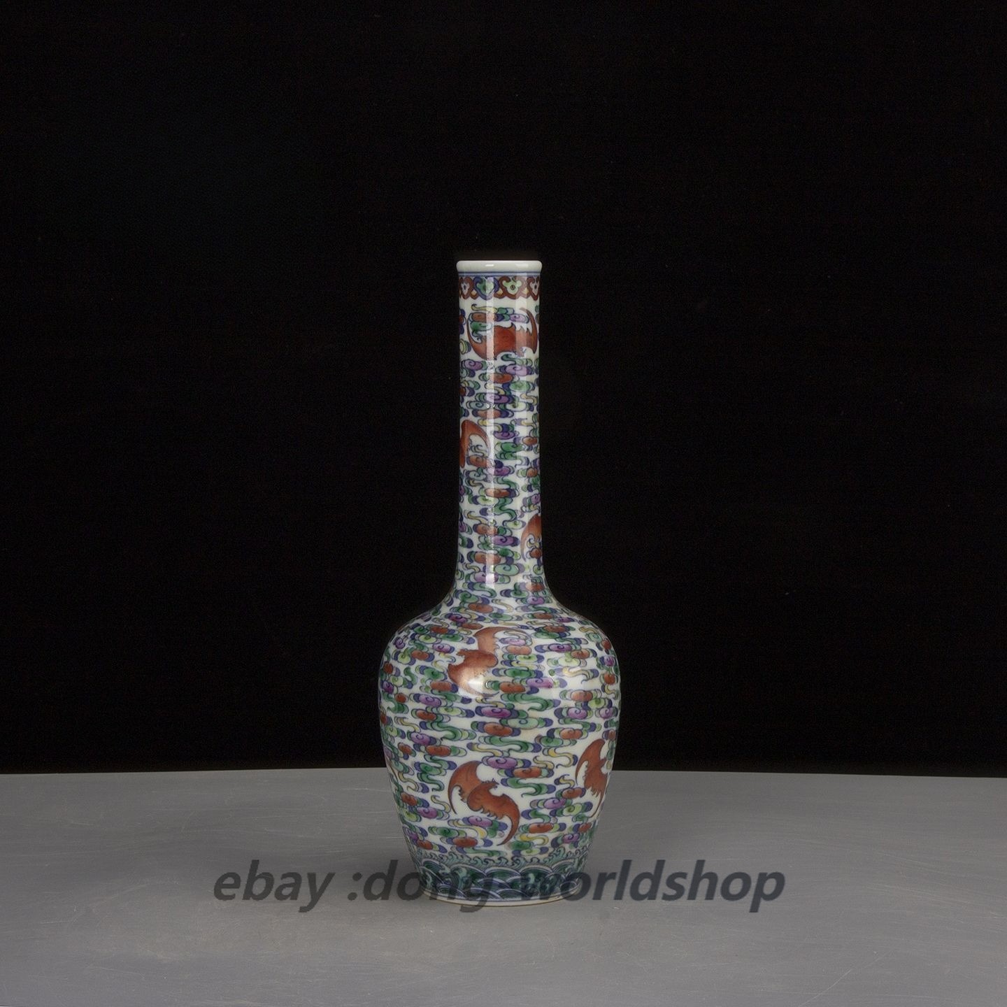 10.4″ China Doucai Porcelain Cloud Bat Pattern Long Neck Gallbladder Vase