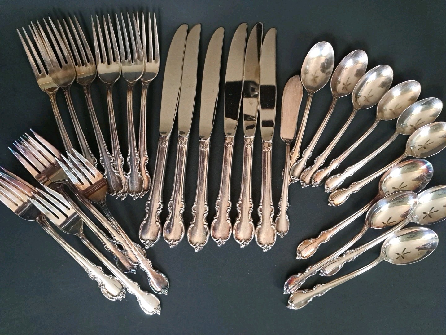 1847 Rogers Bros IS Reflections Flatware Set 29 Pieces