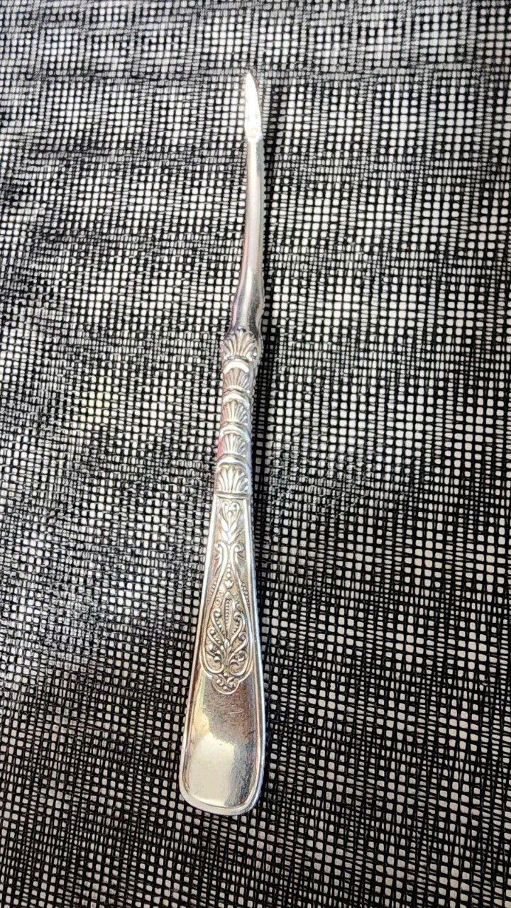 😜RARE ANCHOR ROGERS ANTIQUE c1889! ASSYRIAN-GREEK SILVERPLATED NUT PICK🌰🔎👀