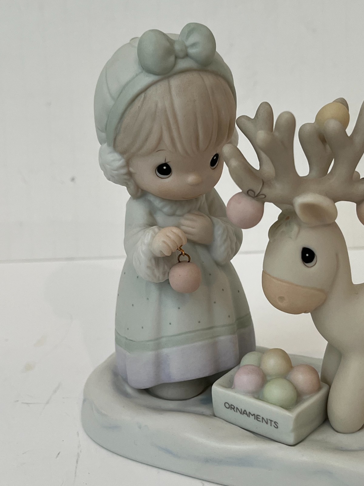 Precious Moments 1989 Enesco “Merry Christmas Deer” 531065 Porcelain Figurine
