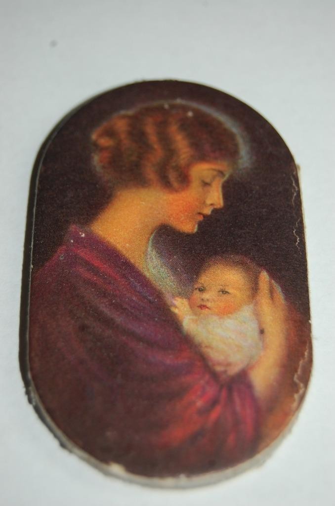 C1930S ADVERTISING SEWING NEEDLE HOLDER – PRUDENTIAL INSURANCE – WOMAN & BABY