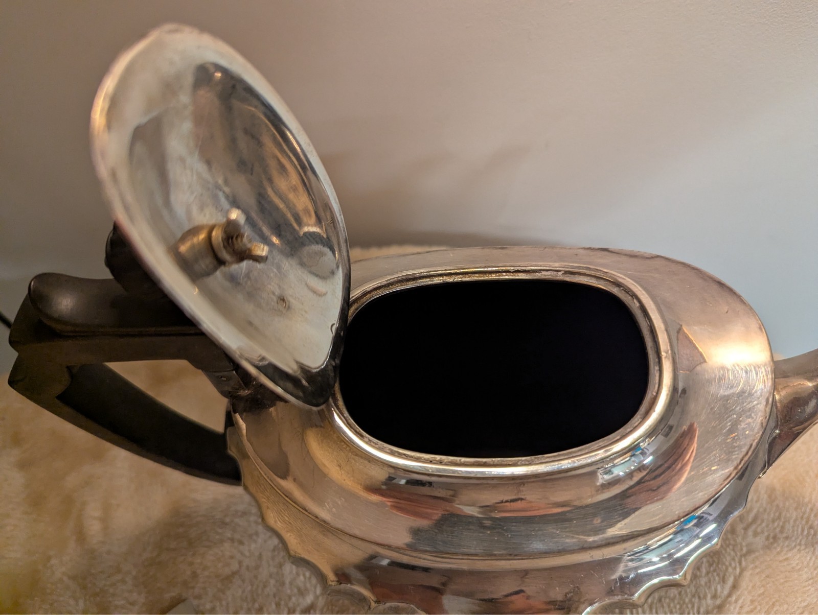 Victorian Silver Plated Teapot Sheffield, Atkin Brothers 675g