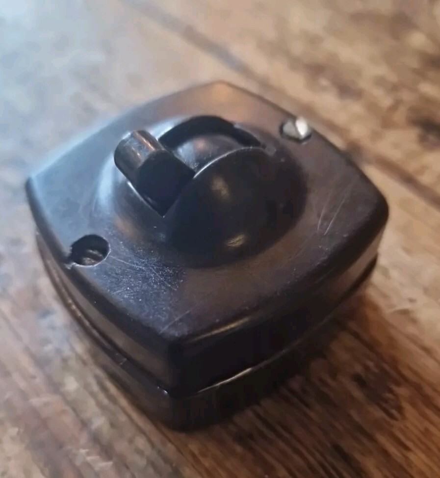 A 1930s Britmac Square Bakelite and Vitreous China Dolly Light Switch. 1 Way