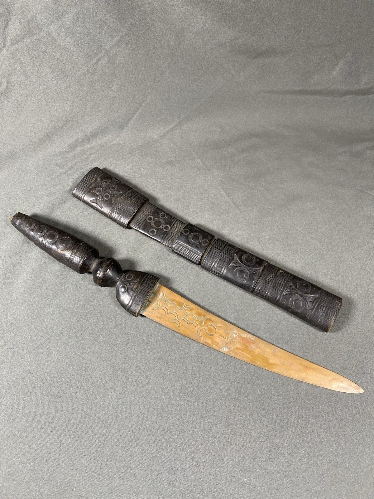 ANTIQUE AFRICAN KNIFE W/ COPPER BLADE & LEATHER HANDLE, CONGO?