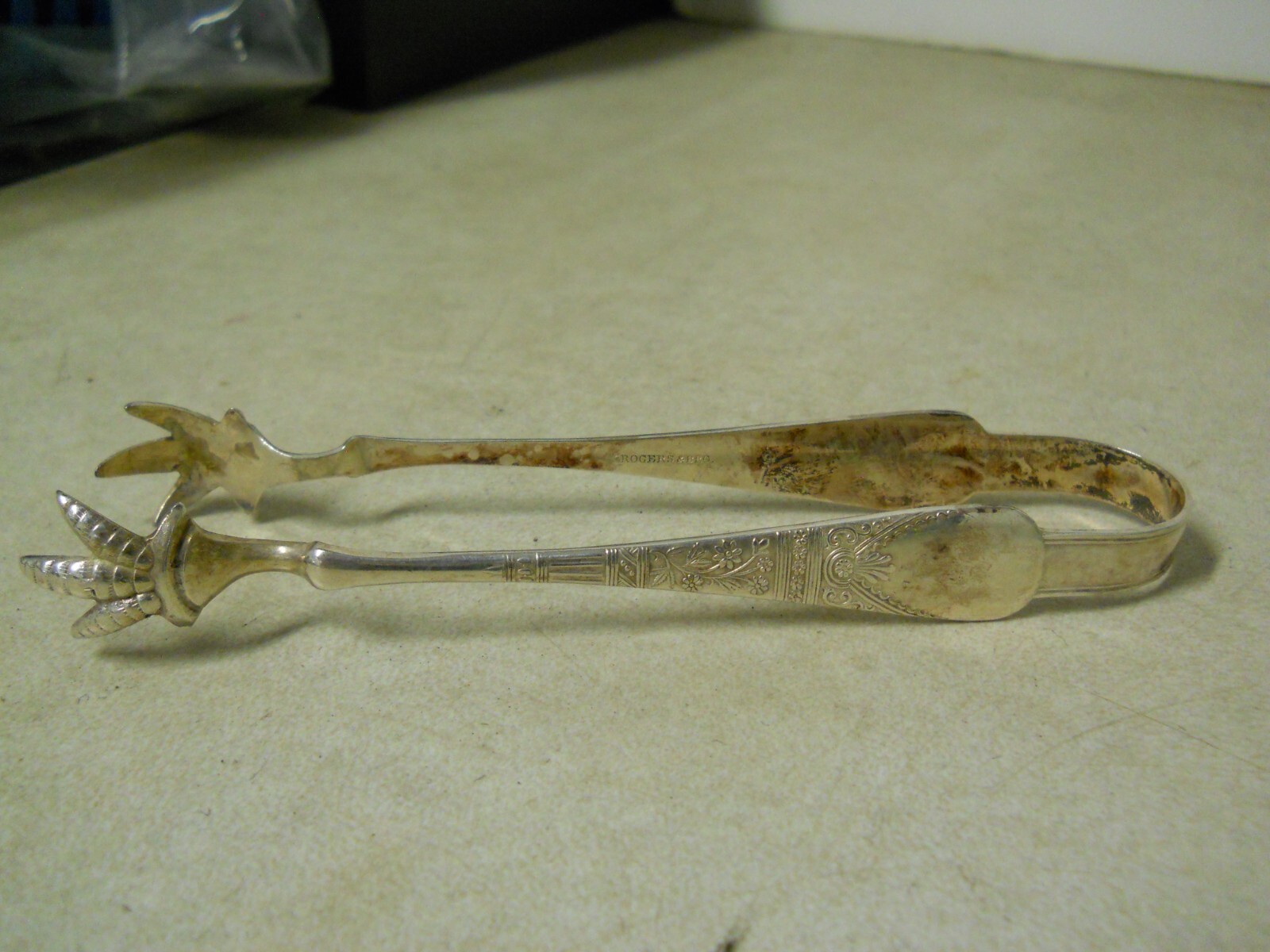 Rogers & Sons 1847 LORNE Silver Plate Sugar Ice Tongs Claw Tip 5″