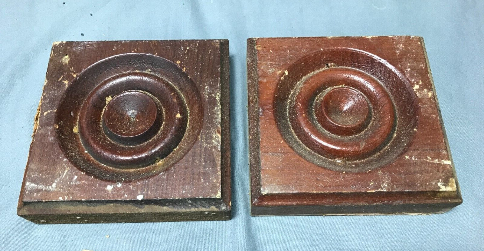 Pair 5″ Stained Bullseye Rosette Corner Blocks More Available Old VTG 73-24B