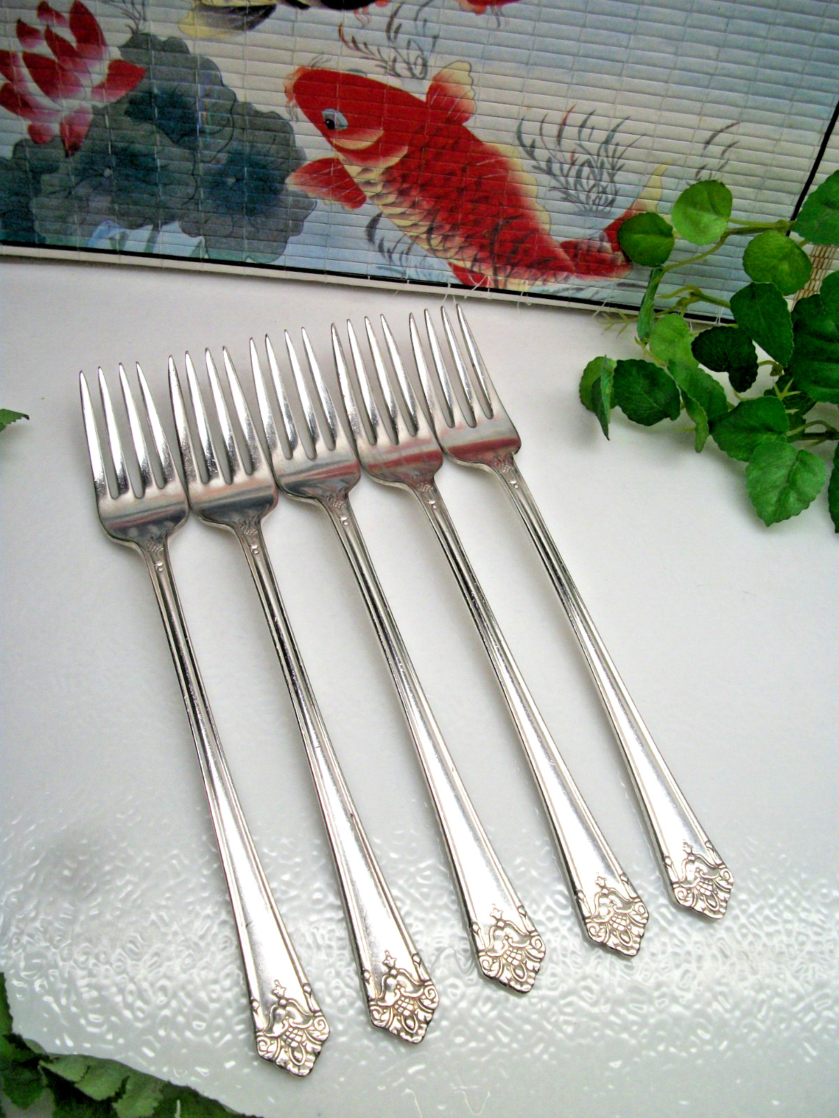 5 International 1847 Rogers HER MAJESTY Silverplate Luncheon Grille Forks