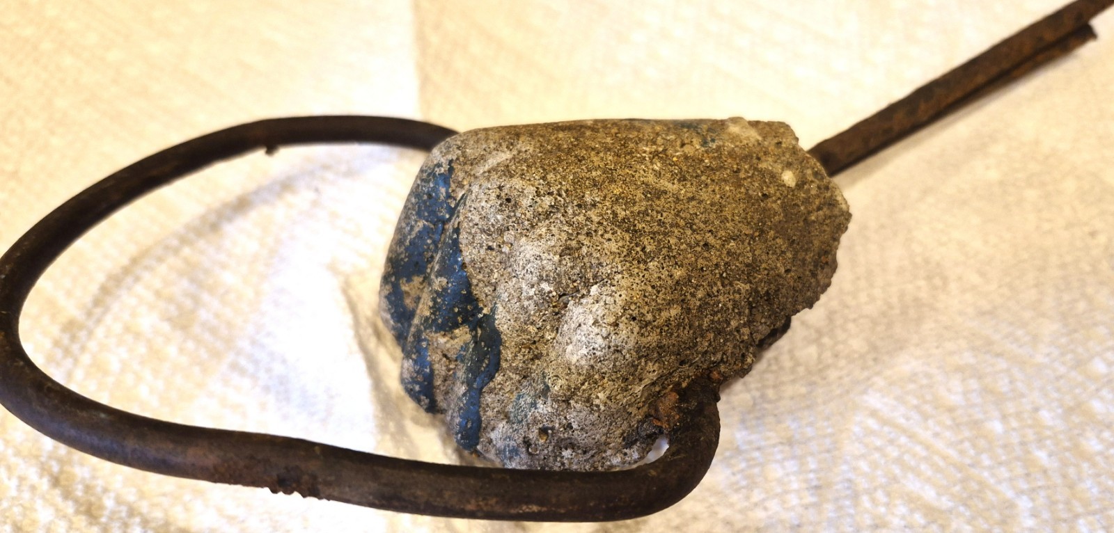 ANTIQUE CONCRETE FRAGMENT OF OLD LAWN JOCKEY FIST W/ ORIGINAL IRON RING vafo