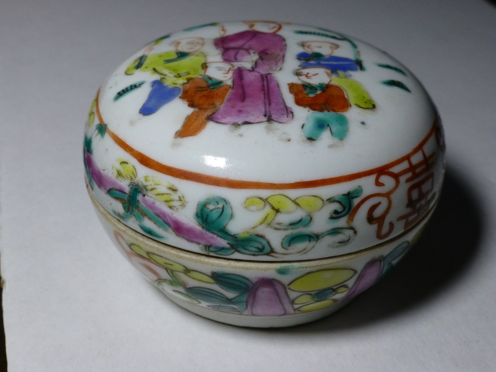 Antique Chinese Porcleain Lidded Round Ink Box, Trinket Box – Famille Rose