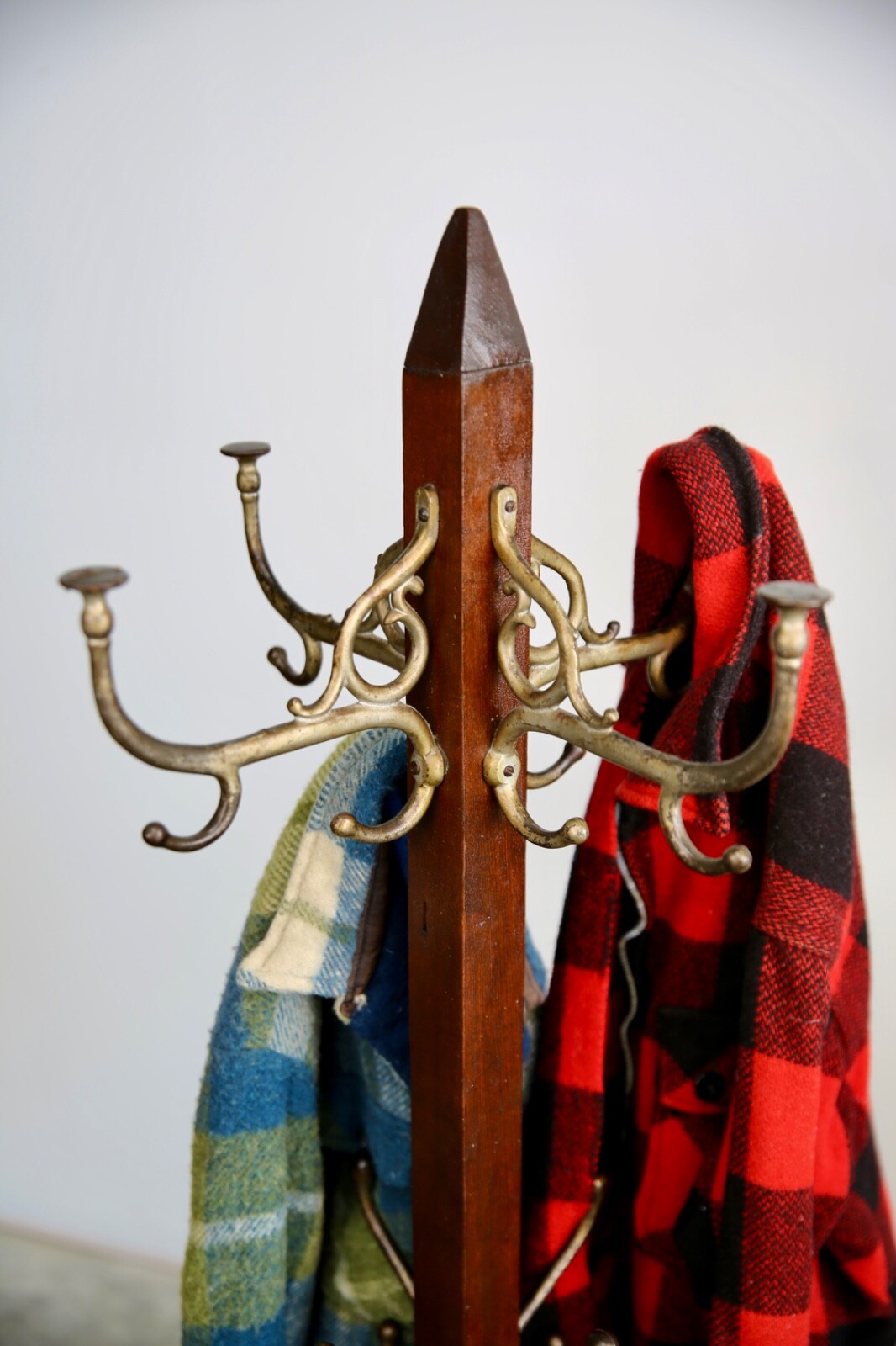 Antique Clothing Rack Coat Hat Industrial Hall Tree vintage Cast Iron Base Hooks