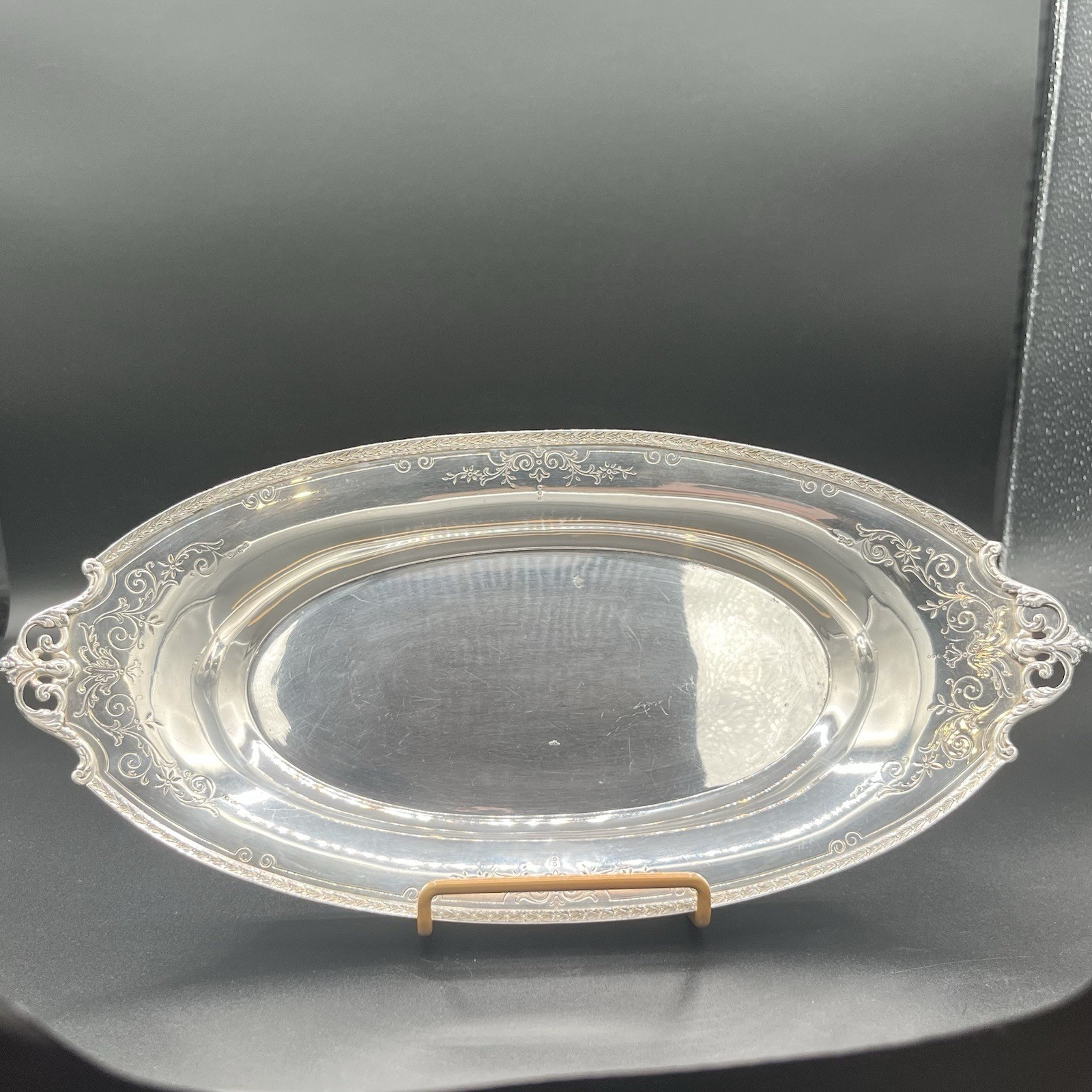 Vtg Argosy 1847 Roger Bros Silver Plated 13″ Bread Dish