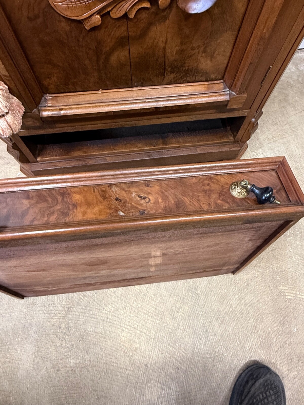 Antique Victorian Burl Walnut Credenza Marble Top Hall Console Table 1860 Carved