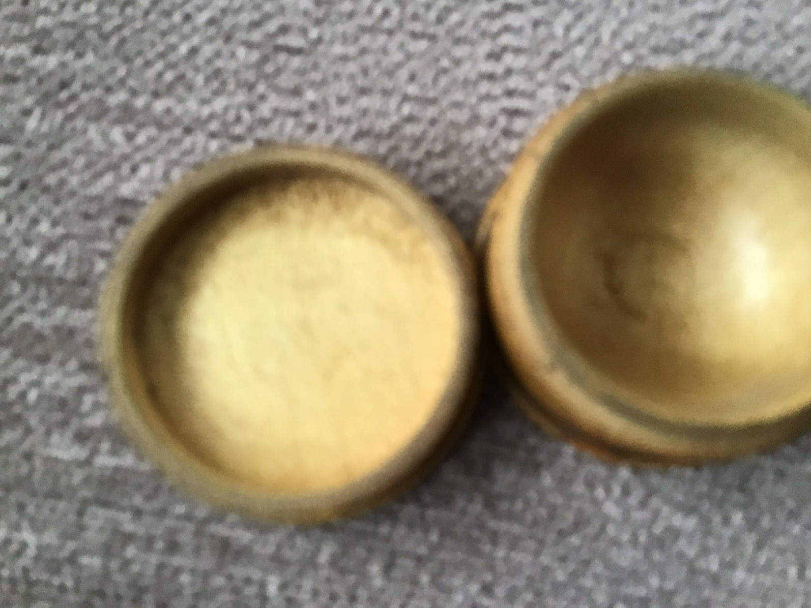 SM MAUCHLINE TRANSFER WARE PATCH POT. EX CON. WORTHING. 3x2cM.