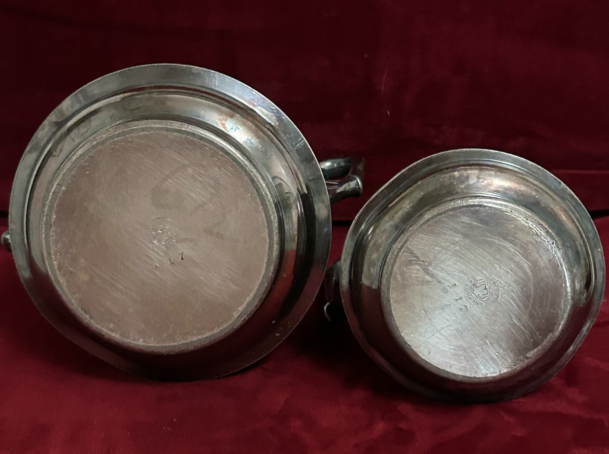 Meriden Britannia Company Silver Plate 2-Piece Set Sugar Bowl & Creamer #117