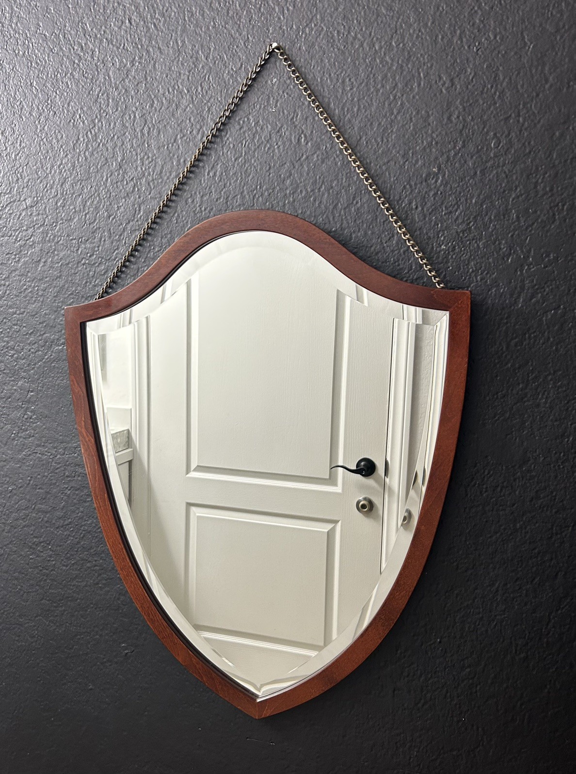 The Bombay Company Hepplewhite Shield Wall Mirror Antique Brown Silver 29×26″