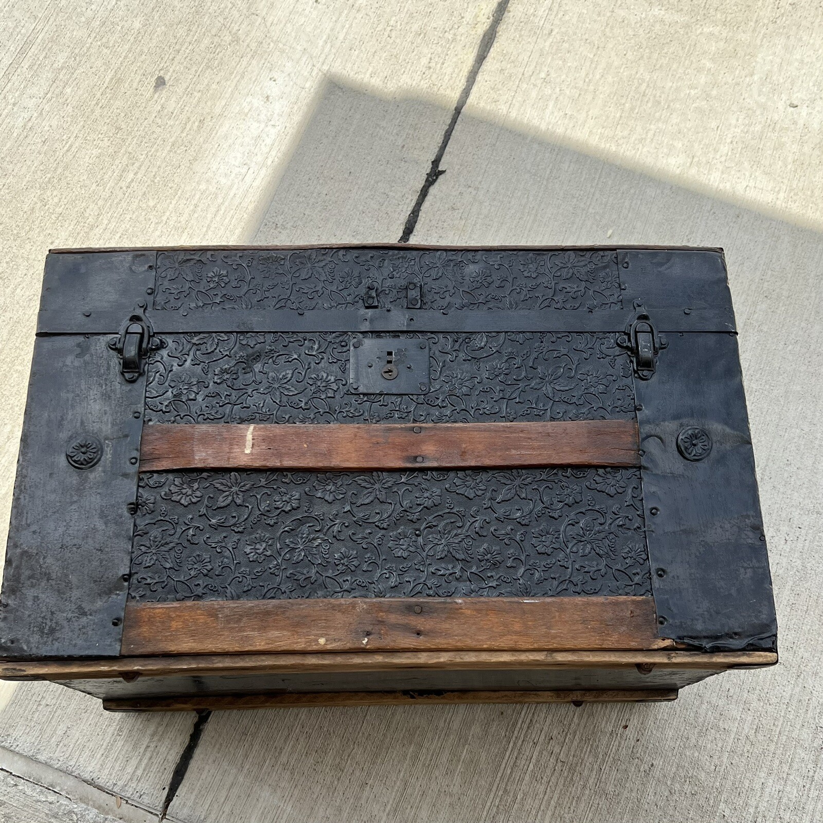 Vintage Antique Alligator Tin Steamer Trunk, 1800s Victorian, Pirate Style Dome
