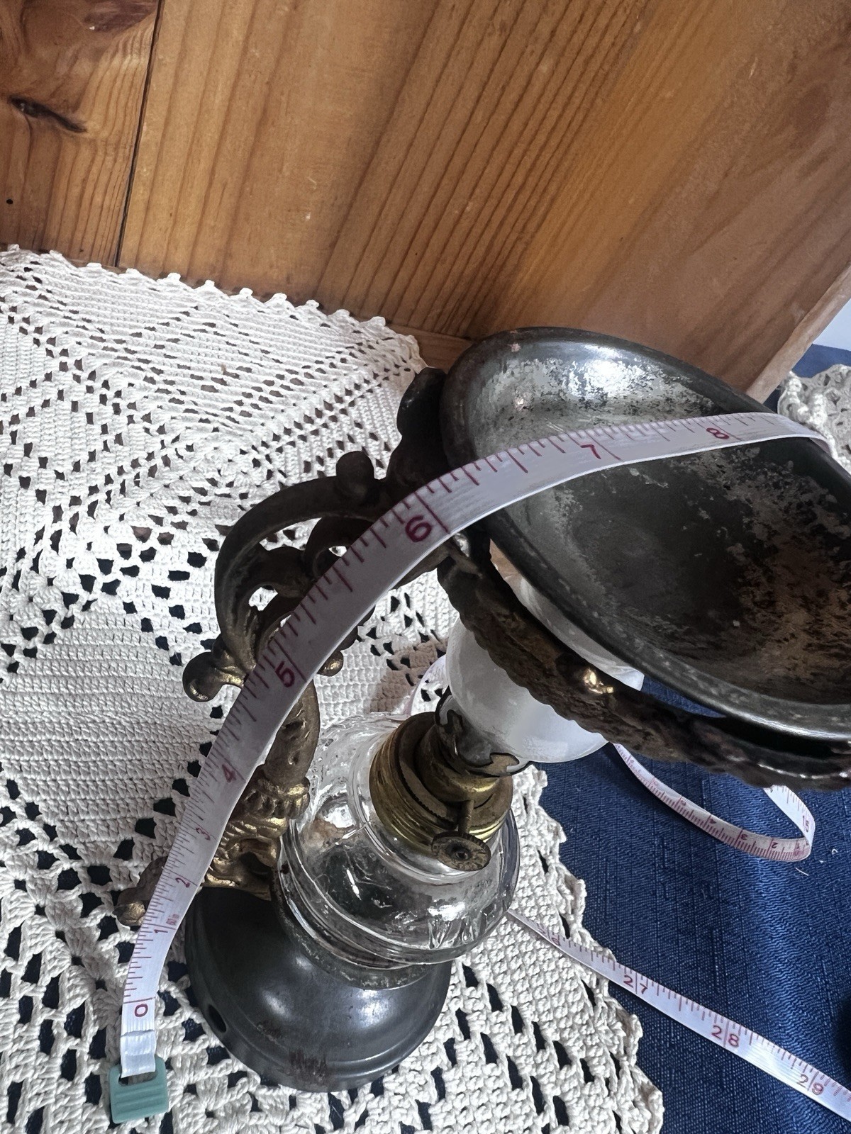 ANTIQUE VAPO-CRESOLENE VAPORIZER KEROSENE OIL LAMP W/BOX