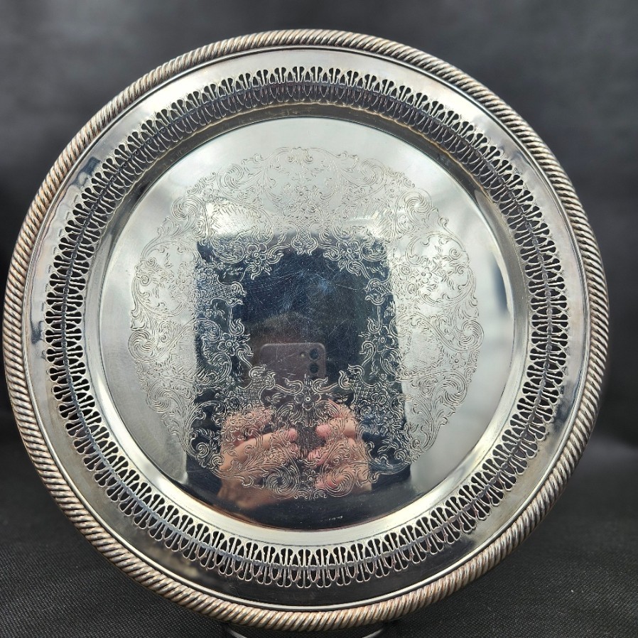 International Silver Co 12″ Silverplate Round Serving Tray Pierced Rim Rope Edge