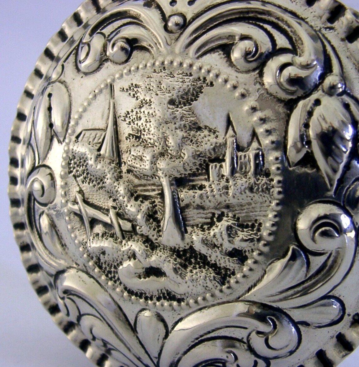 LARGE 198g SOLID SILVER PICTURE CASTLE TOP TABLE BOX c1900 ANTIQUE