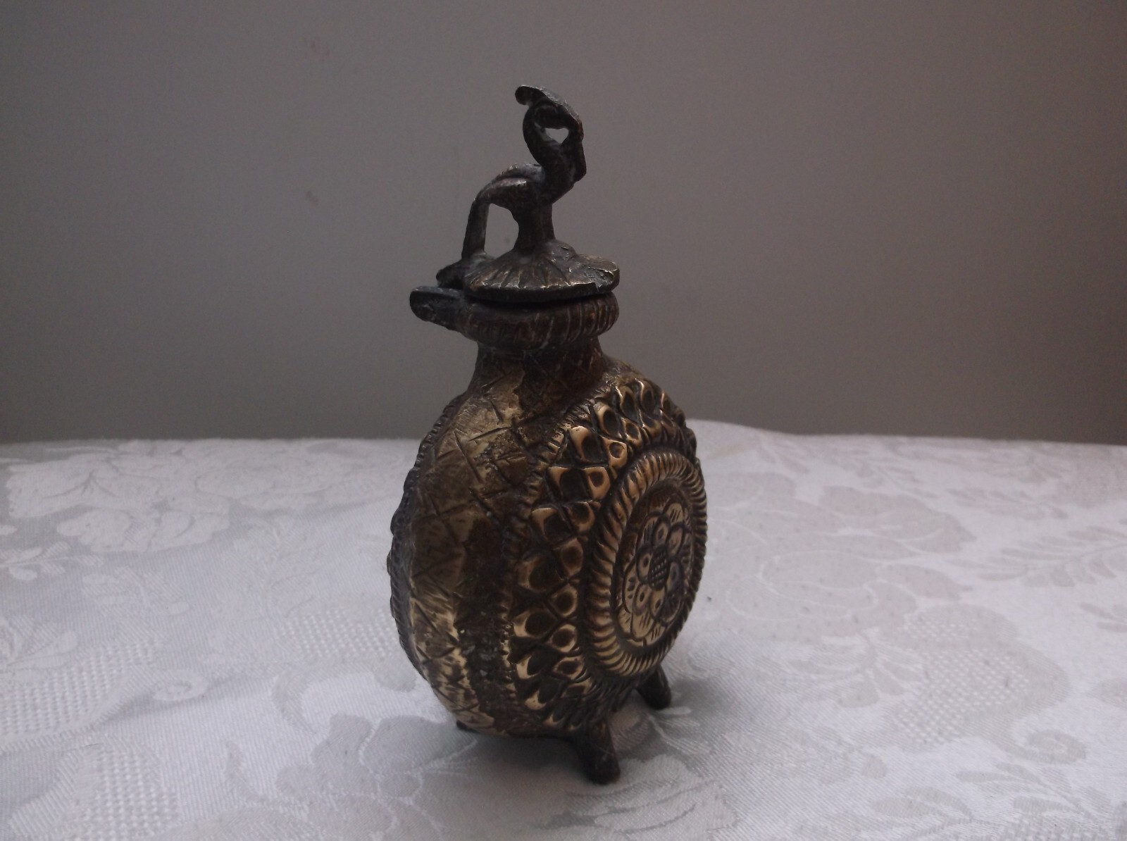 Vintage Bronze Ink Well Pot Peacock Lid Shelf Decor 6″