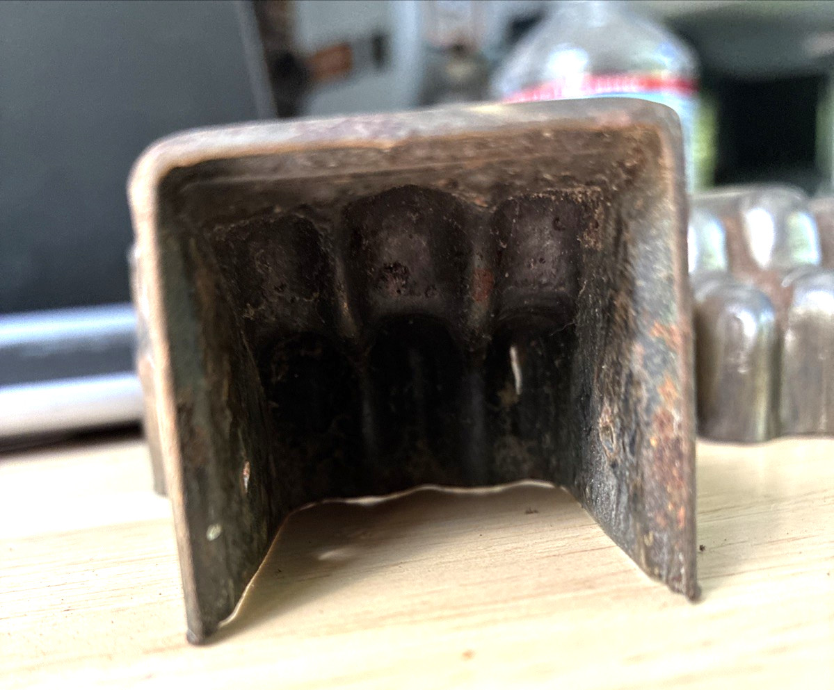 Small ANTIQUE BRASS stamped Claw foot toe leg cap piano stool table chair car…