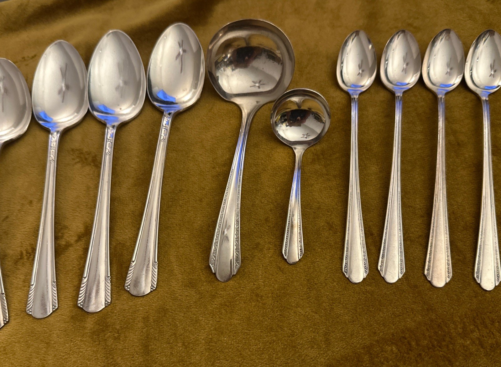 Serving Spoons Ladles + Iced WM A Rogers Oneida Croydon Mary Lee Silverplate