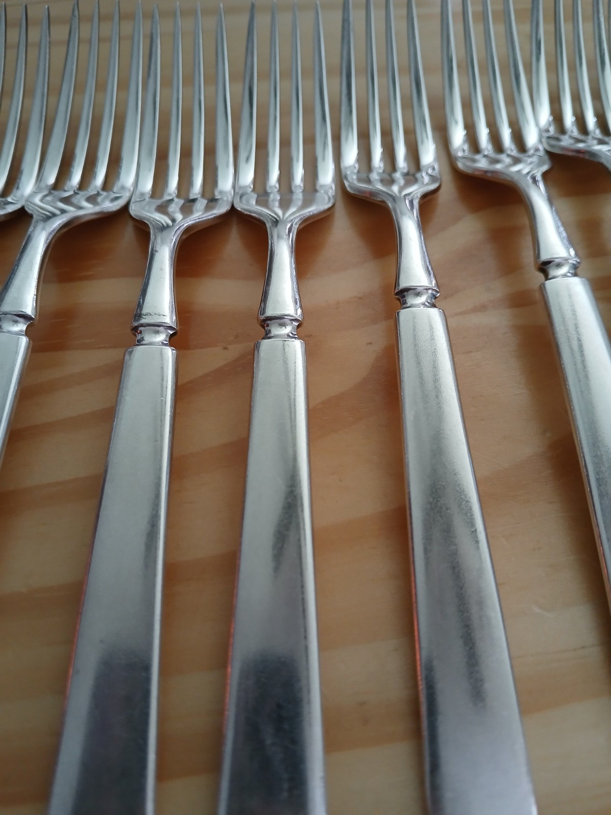 Rogers Bros 12 Knives DWT 16