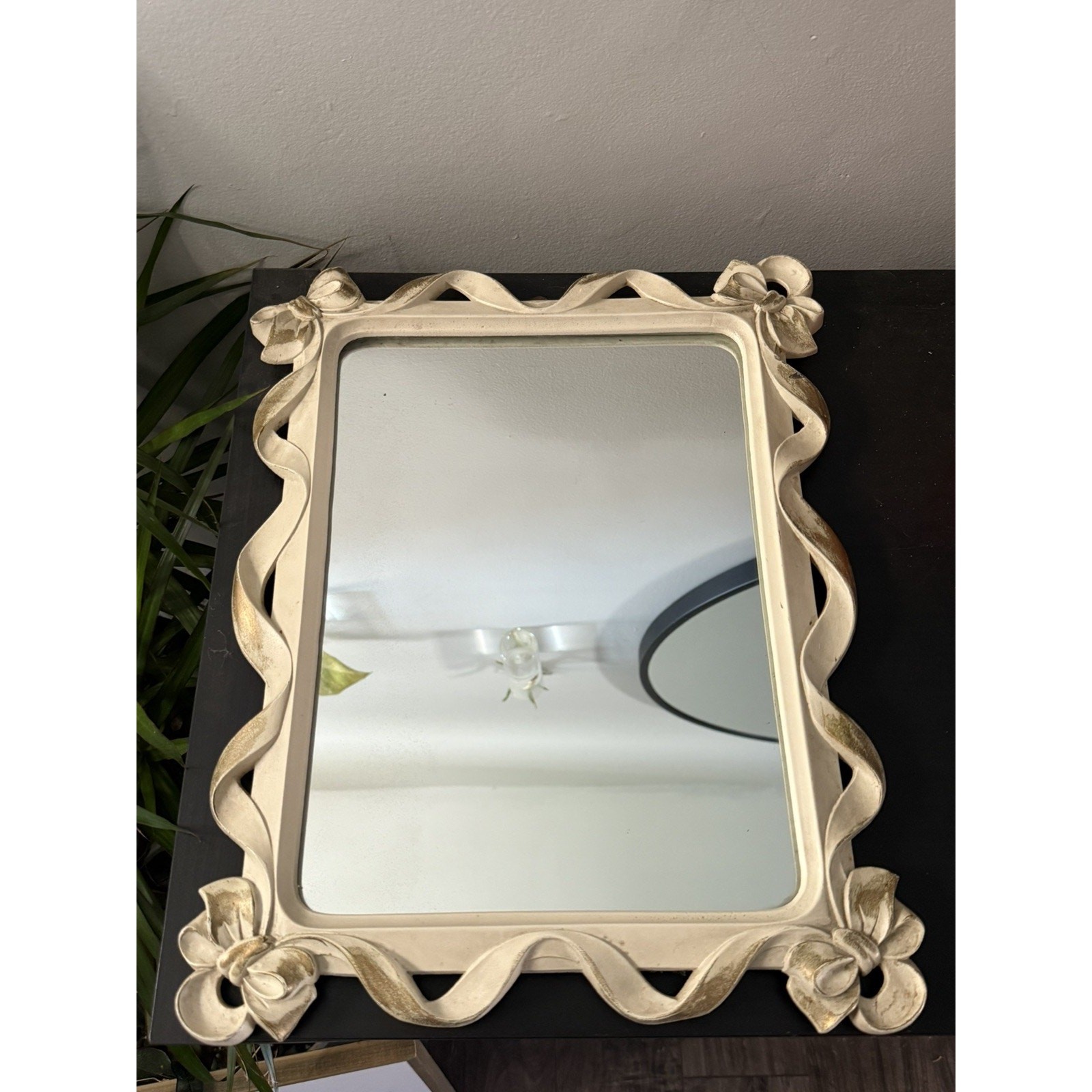 VTG Syroco MCM Hollywood Regency Gilded Wall Mirror Bow Corner Accents