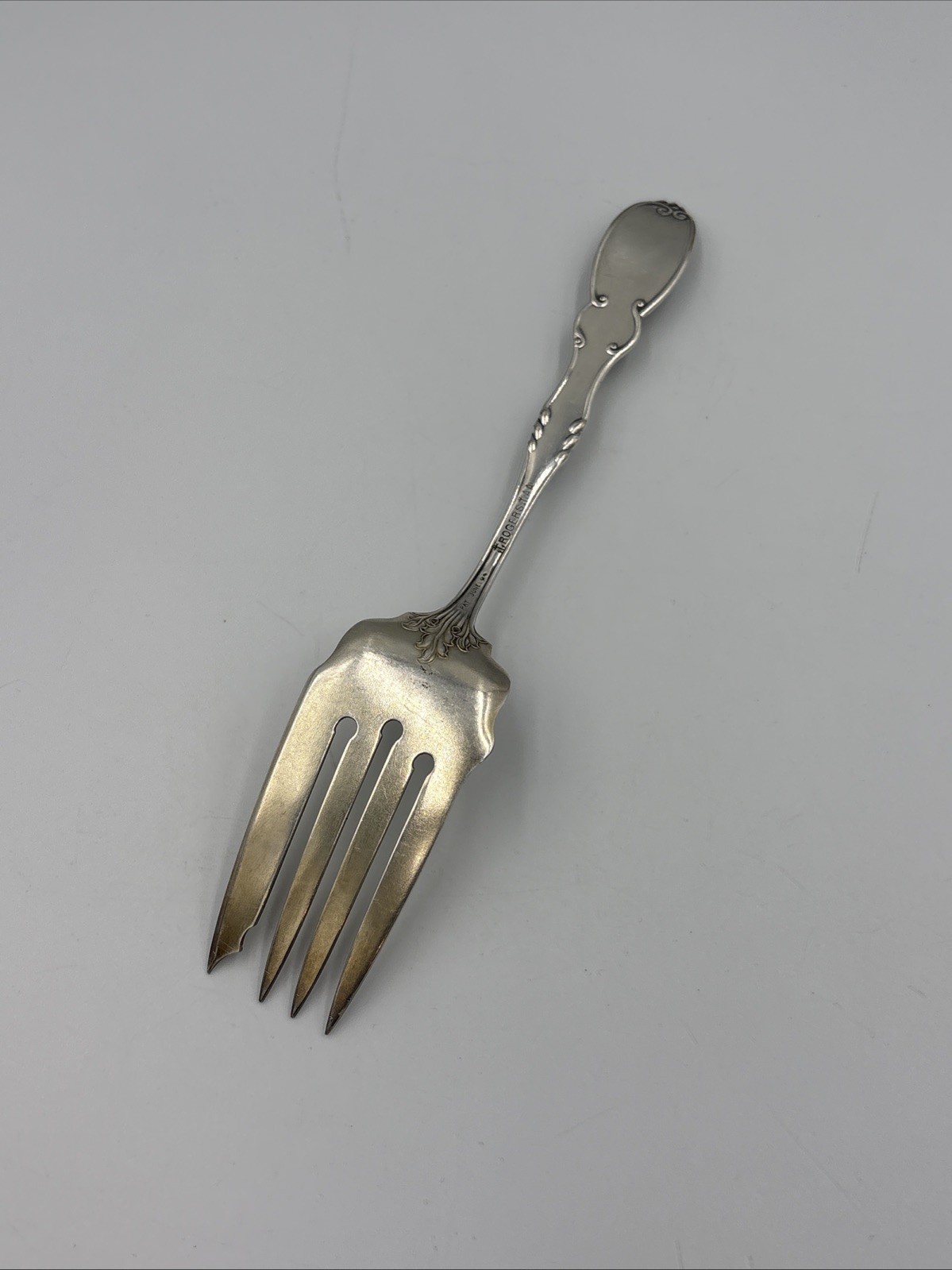 Rogers “Ormonde” Meat Fork , 1894 pattern, silver plated Rare Utensil 7-3/4”