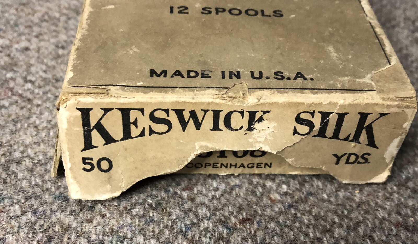 ANTIQUE VINTAGE KESWICK PURE DYE SEWING SILK THREAD BOX EMPTY DISPLAY DECOR