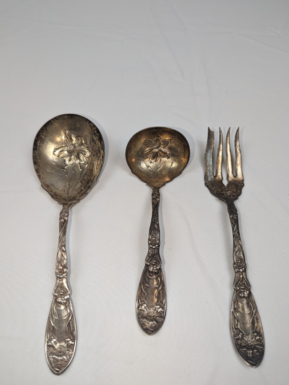 Oxford Silver Plate Co. Narcissus Fruit Spoon, Meat Fork , Serving Laddle . Set