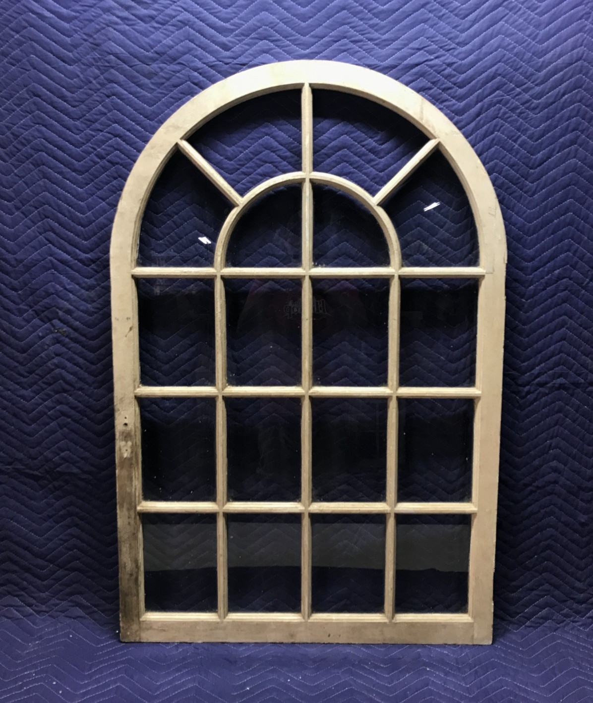 Antique VTG Arch Top 18 Lite Shabby 30×45 Cabinet Cupboard Door Window 876-26B