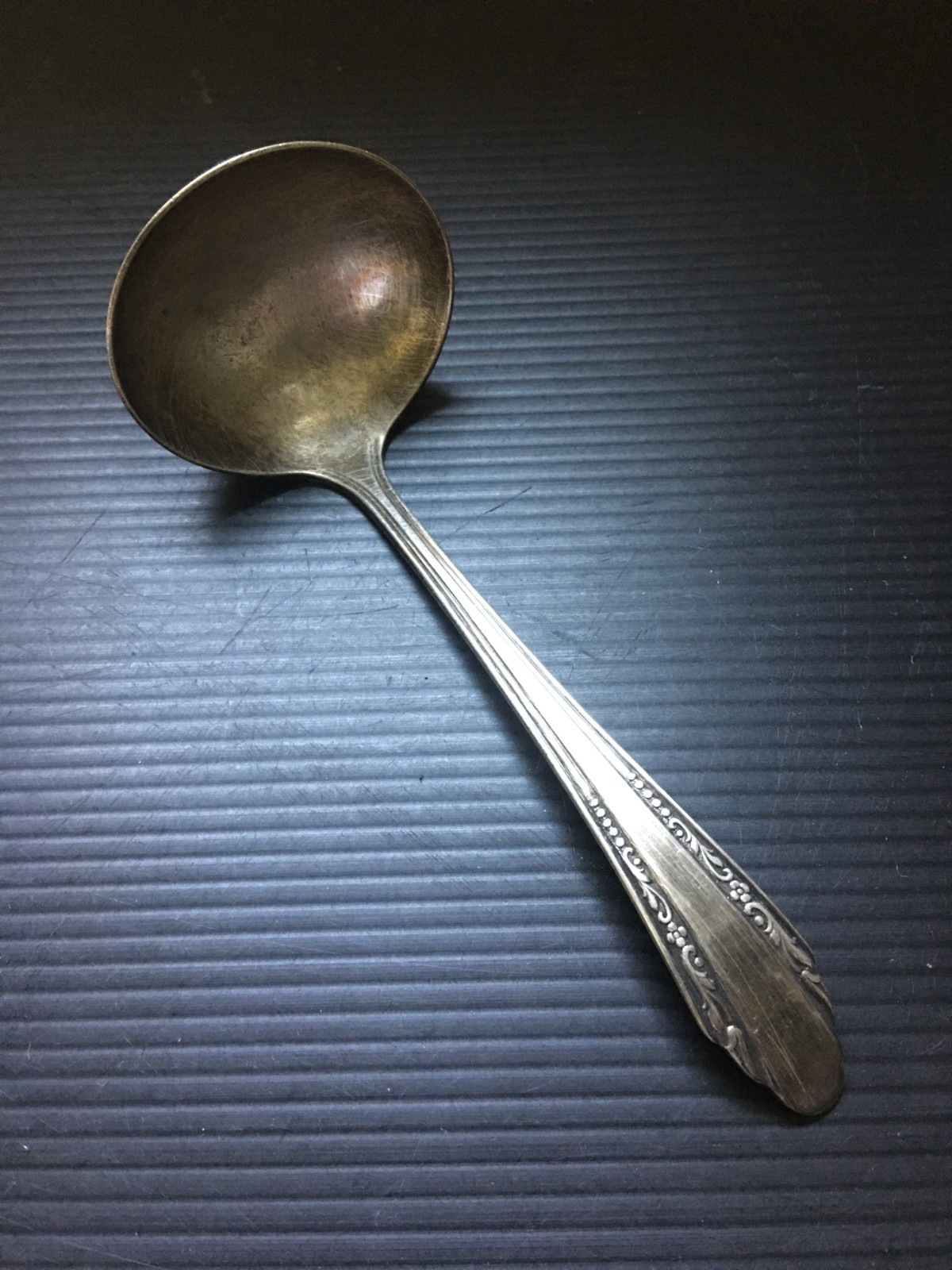 Vintage Silver Plated R.& B. A1 Manor Plate Ornate Serving Ladle 6″L x2.25″W