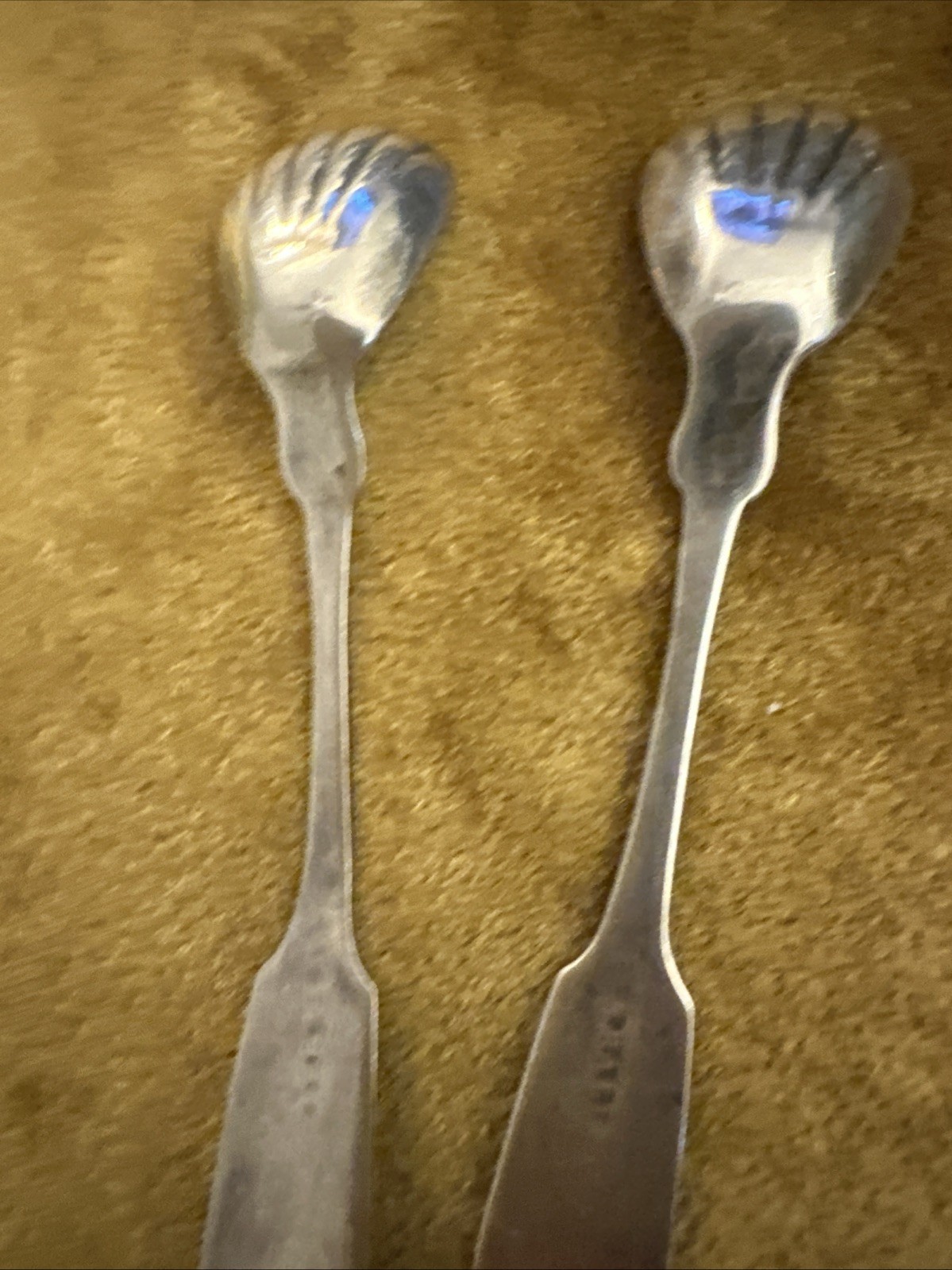 Lot Of Two ANTIQUE W.M.S TAYLOR COIN SILVER MASTER SALT SPOONS SHELL – NO MONO—