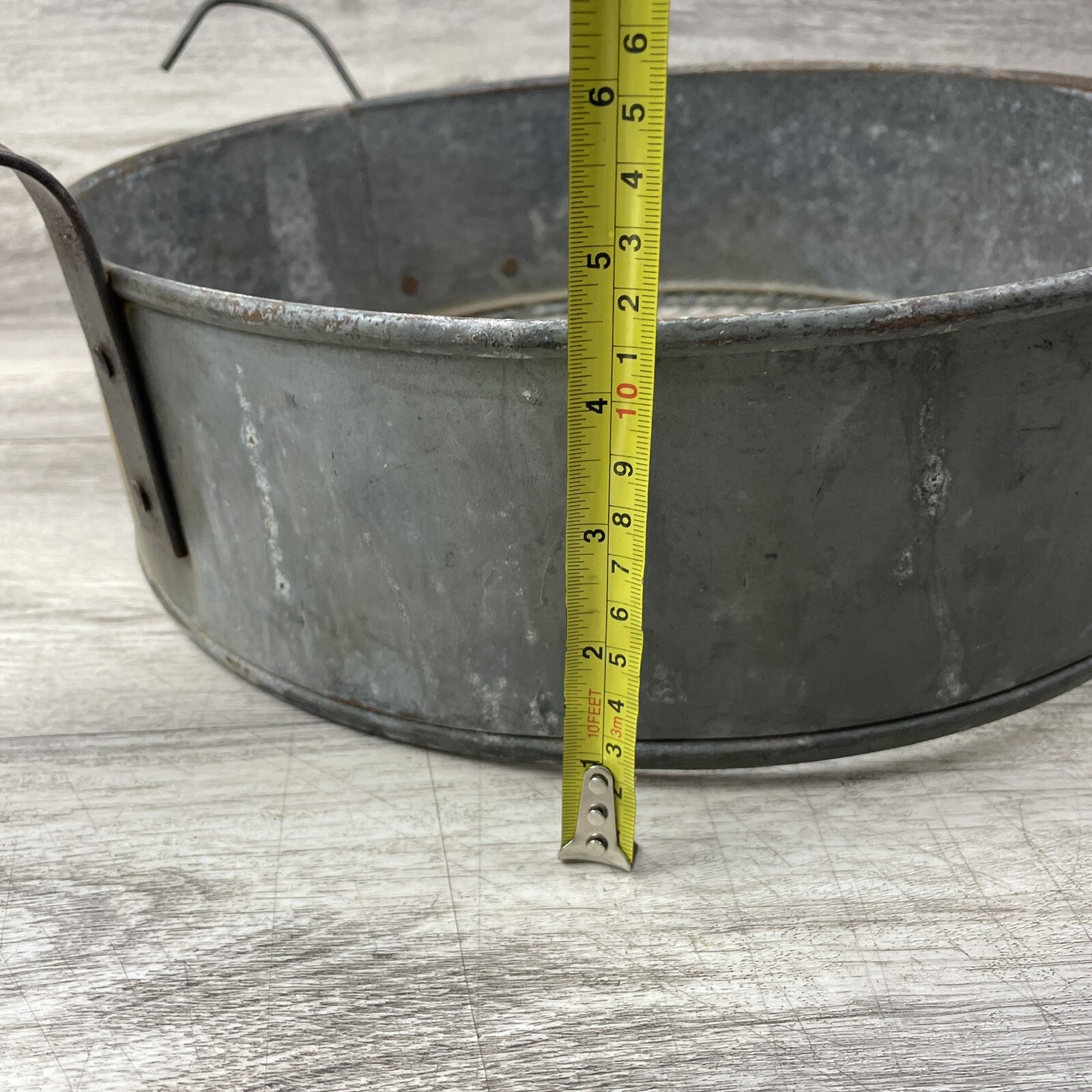 Antique Sieve Sifter 14″ Metal Flour Grain Wire Mesh Vtg Dover