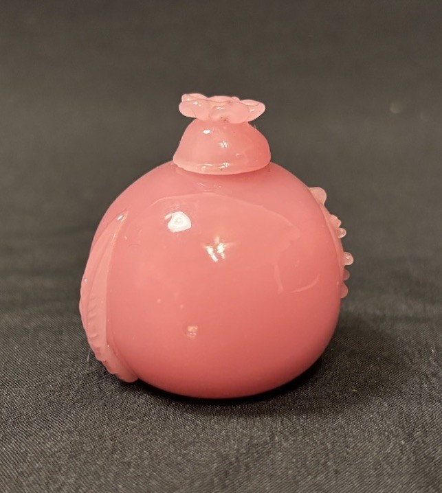 Chinese Vintage Pink Carved Peking Glass Moon Leafs Flower Snuff Bottle RARE